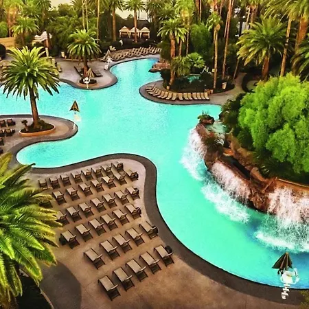 The Mirage Hotel & Casino By Suiteness-3